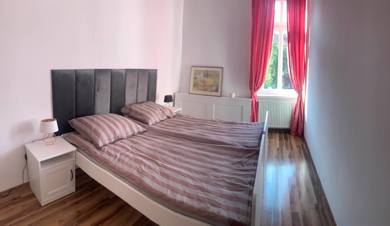 Kamienica Apartment Chorzow Exterior photo